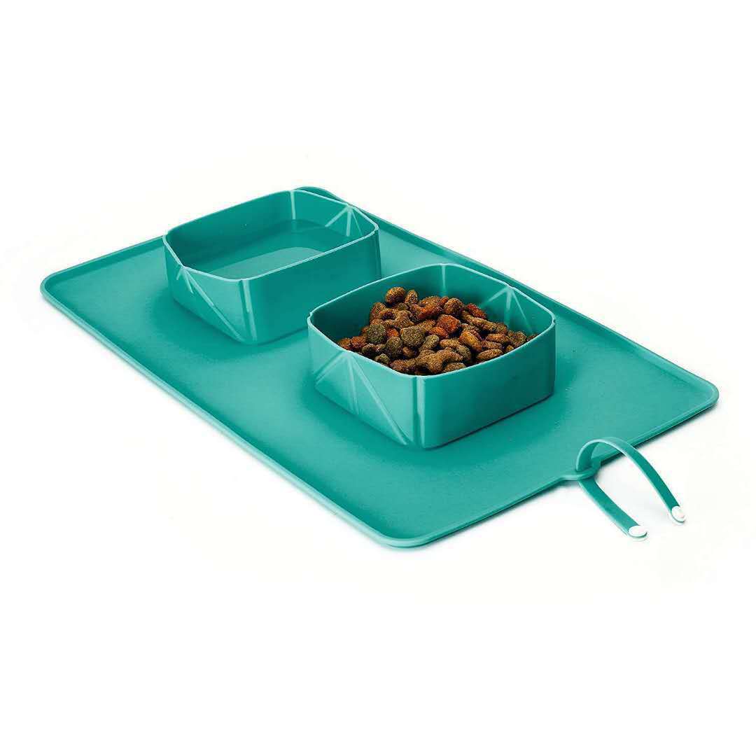 Non-Slip Folding Bowl for Pets on the Go