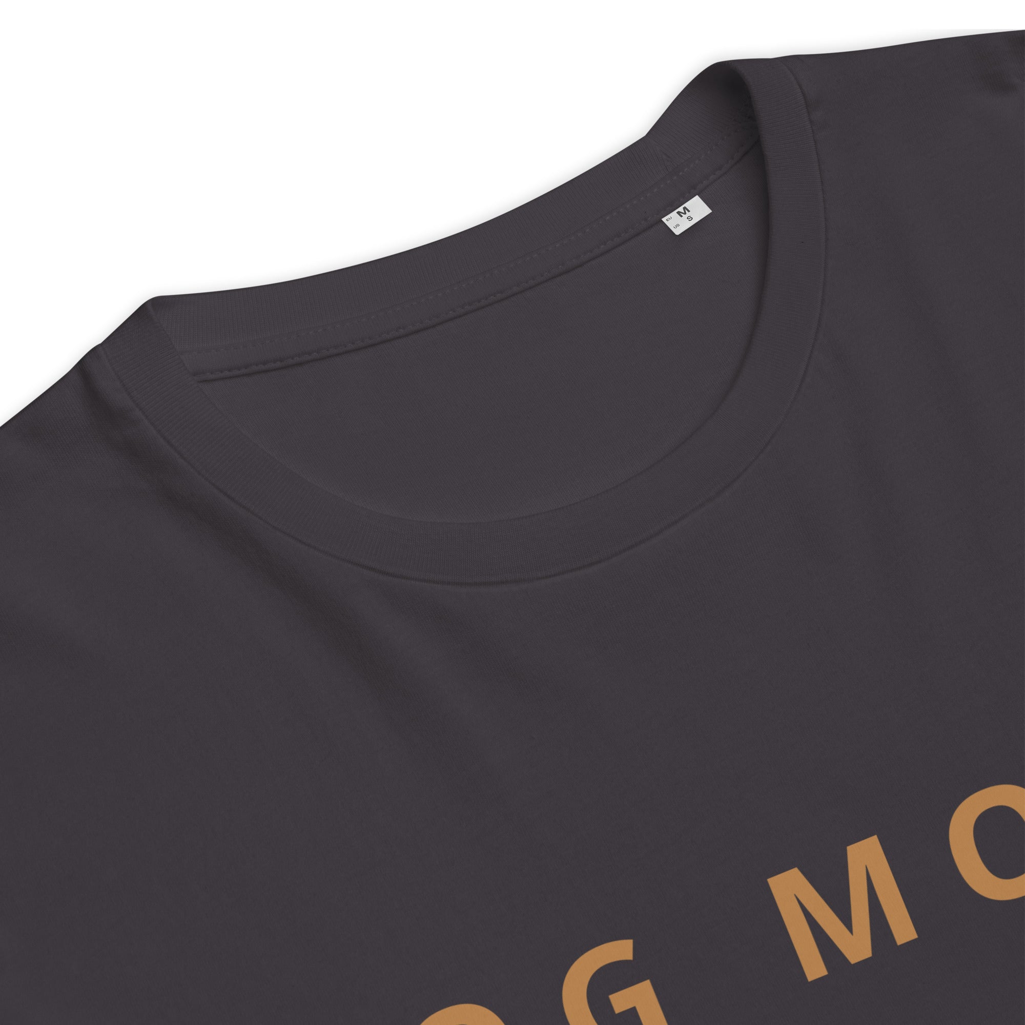 close up shot of the dog mom t-shirt