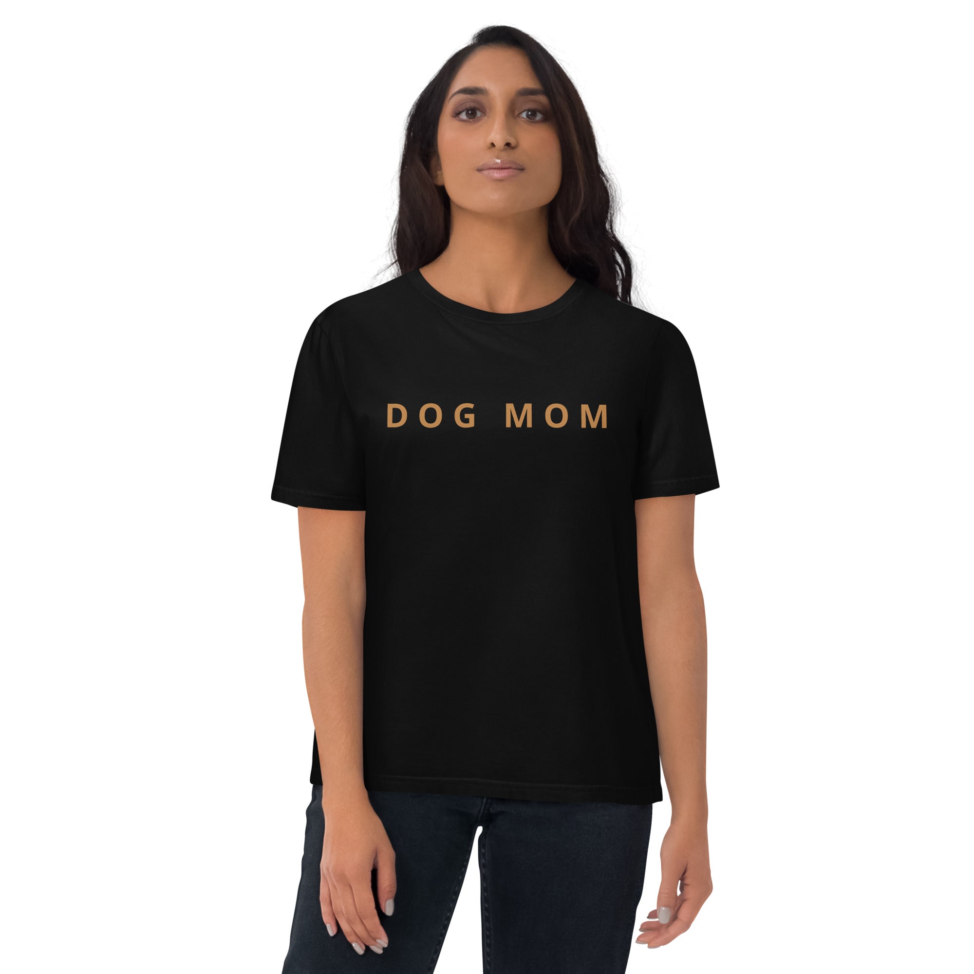 everyday shot of the dog mom t-shirt
