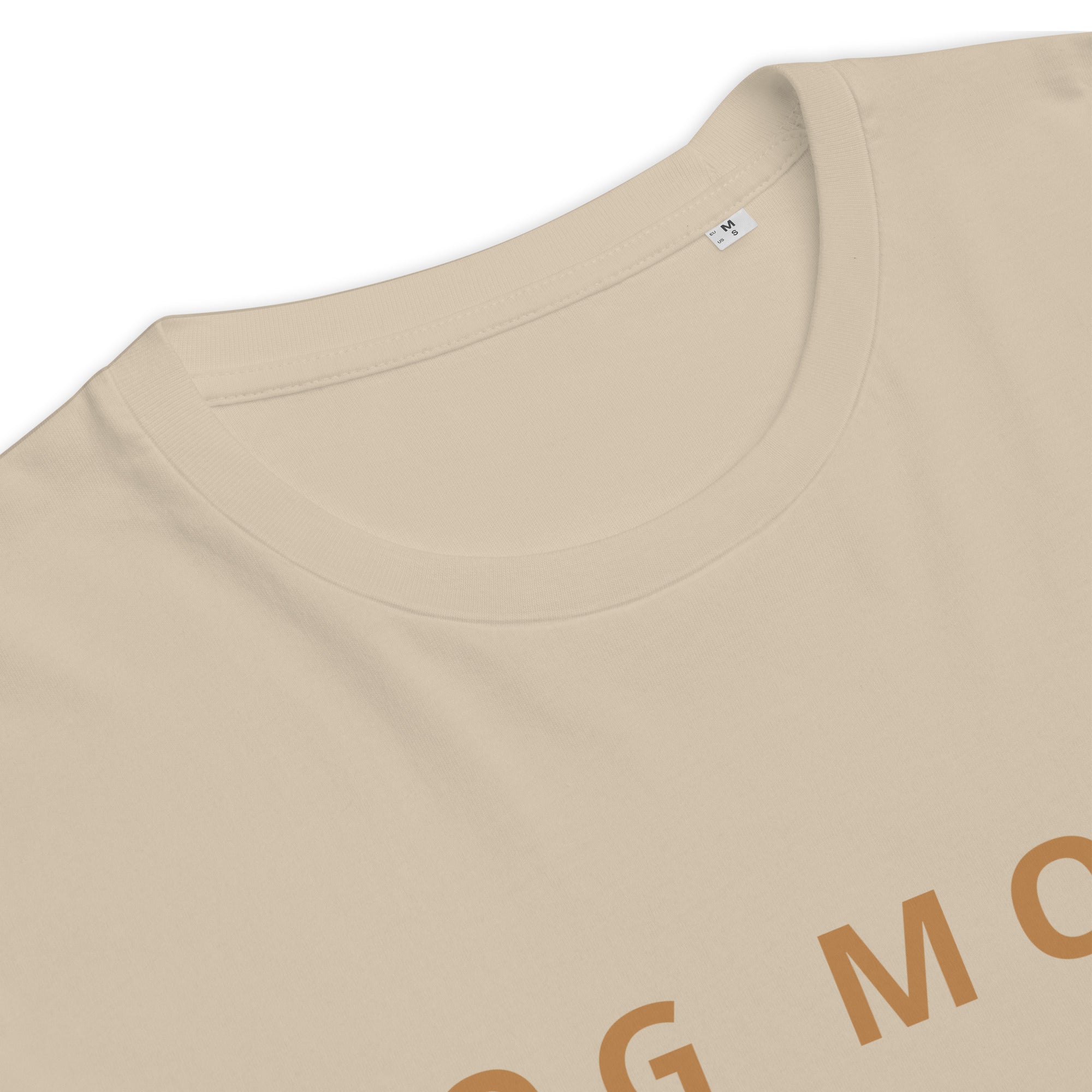 close up shot of the dog mom t-shirt